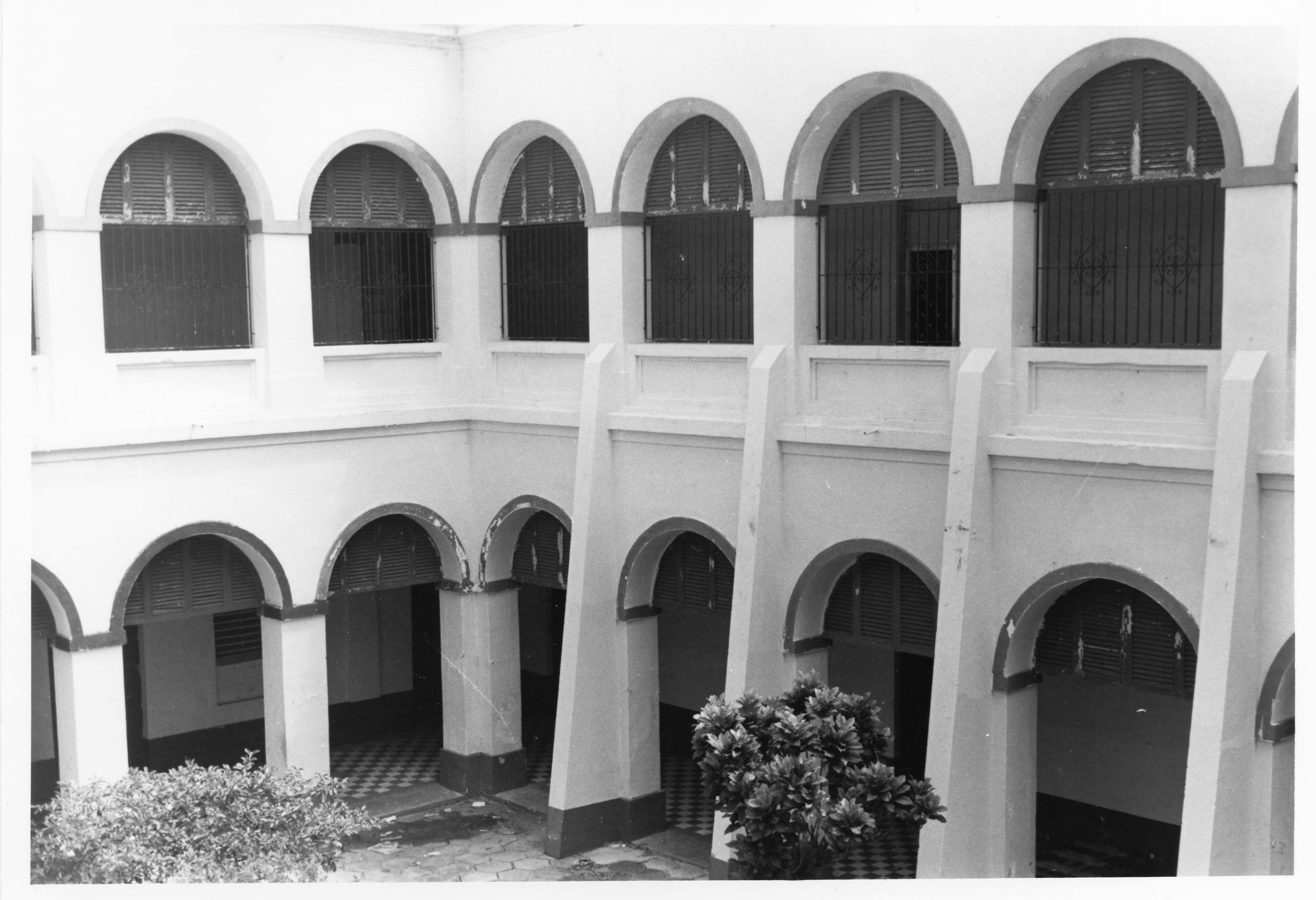 Colegio de las Madres del Sagrado Corazón - 85002908